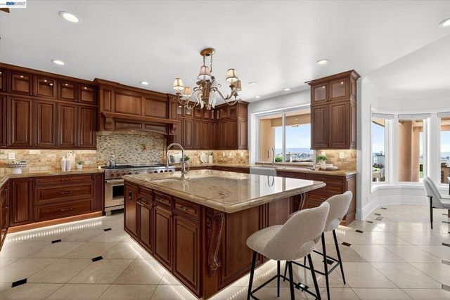 3301 Deer Hollow Dr, Danville, CA 94506
