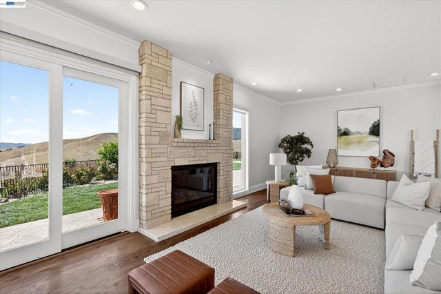 3301 Deer Hollow Dr, Danville, CA 94506