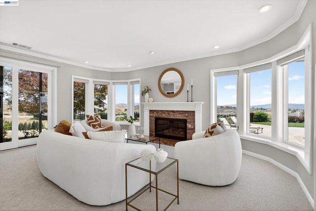 3301 Deer Hollow Dr, Danville, CA 94506