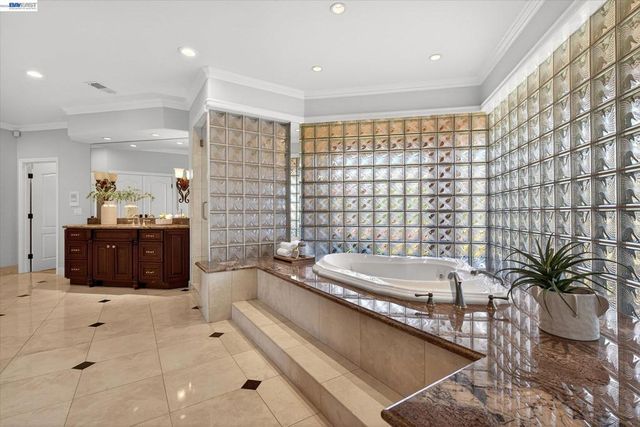 3301 Deer Hollow Dr, Danville, CA 94506