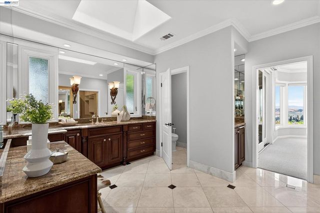 3301 Deer Hollow Dr, Danville, CA 94506
