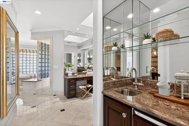 3301 Deer Hollow Dr, Danville, CA 94506