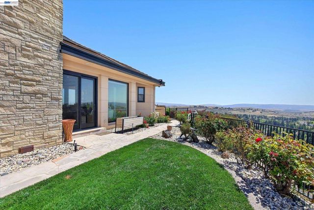 3301 Deer Hollow Dr, Danville, CA 94506