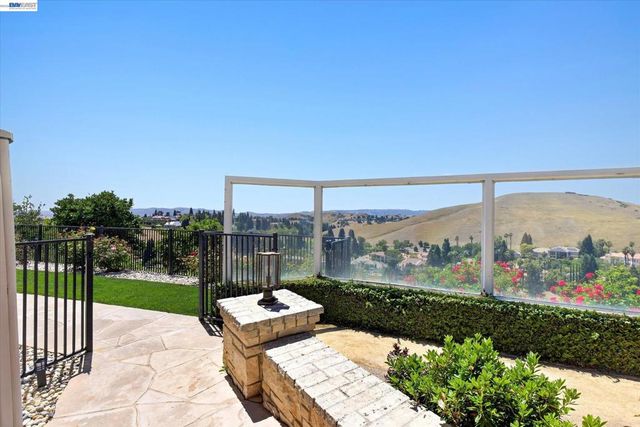 3301 Deer Hollow Dr, Danville, CA 94506