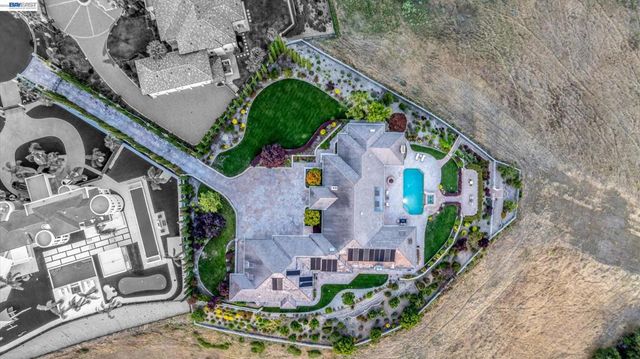 3301 Deer Hollow Dr, Danville, CA 94506