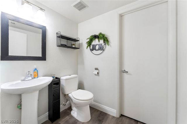 5213 El Castano Avenue, Las Vegas, NV 89108