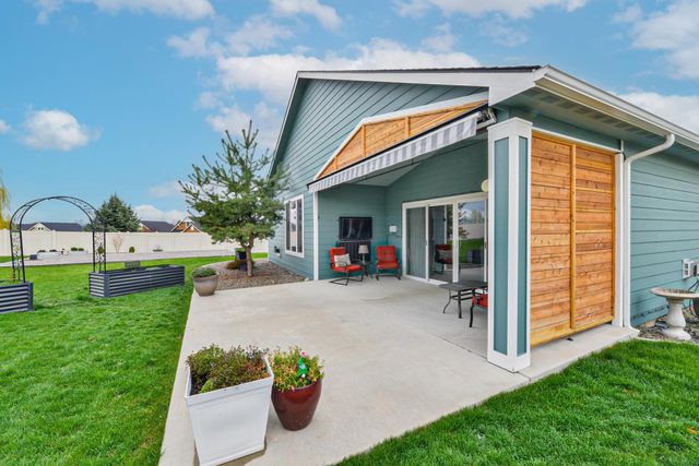 2019 N CARSON RANGE St, Liberty Lake, WA 99019