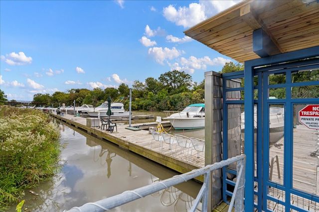 1412 Broadway Street 1412, Blue Island, IL 60406