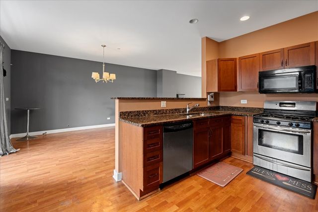 1412 Broadway Street 1412, Blue Island, IL 60406