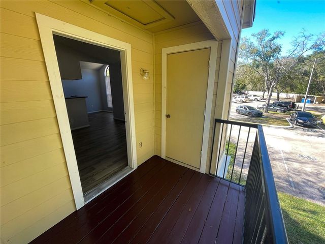 8722 MALLARD RESERVE DRIVE 202, Tampa, FL 33614