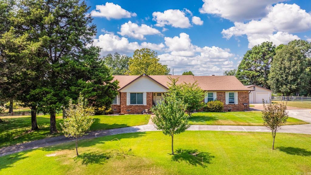 1216 Scenic Place, Heber Springs, AR 72543