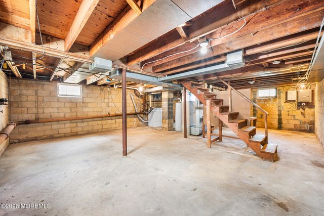 905 Washington Street, Toms River, NJ 08753