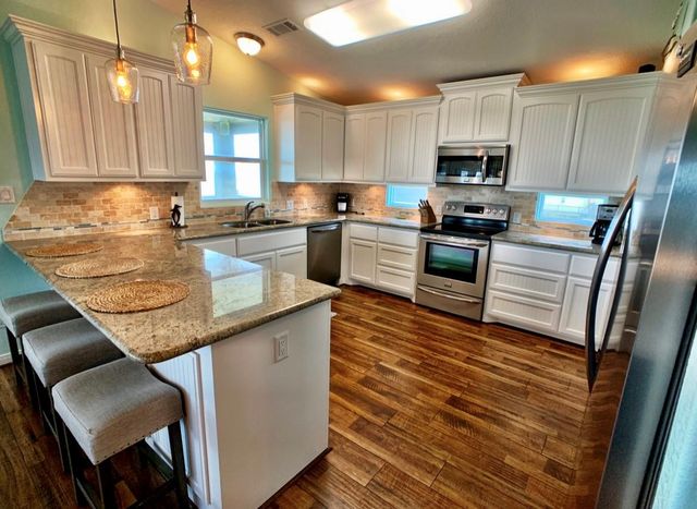 2506 Howell, Crystal Beach, TX 77650