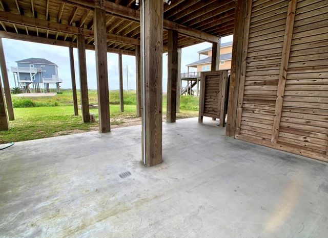 2506 Howell, Crystal Beach, TX 77650