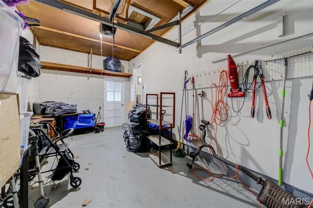 9235 Filibert Drive, St Louis, MO 63137