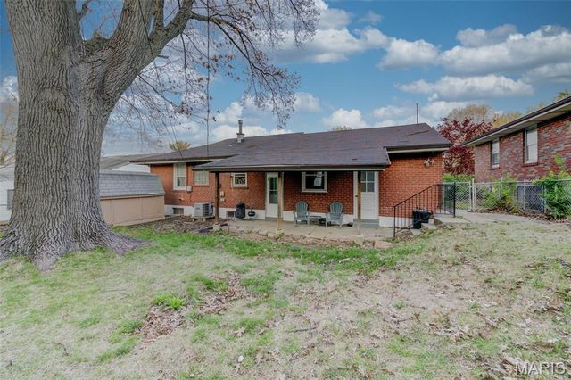 9235 Filibert Drive, St Louis, MO 63137