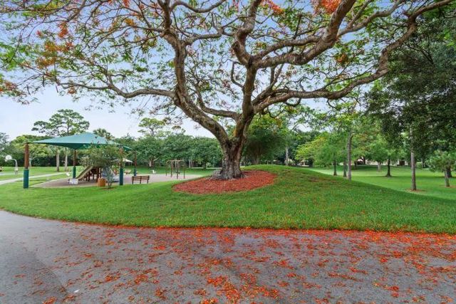 2662 NW 42nd Street, Boca Raton, FL 33434