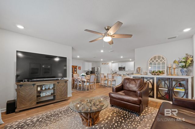 10751 Northern Dancer Court, Daphne, AL 36526