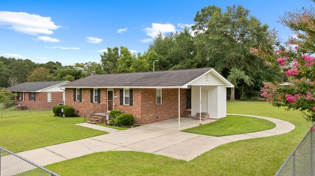 325 Eastwood Circle, Orangeburg, SC 29118