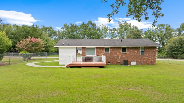 325 Eastwood Circle, Orangeburg, SC 29118