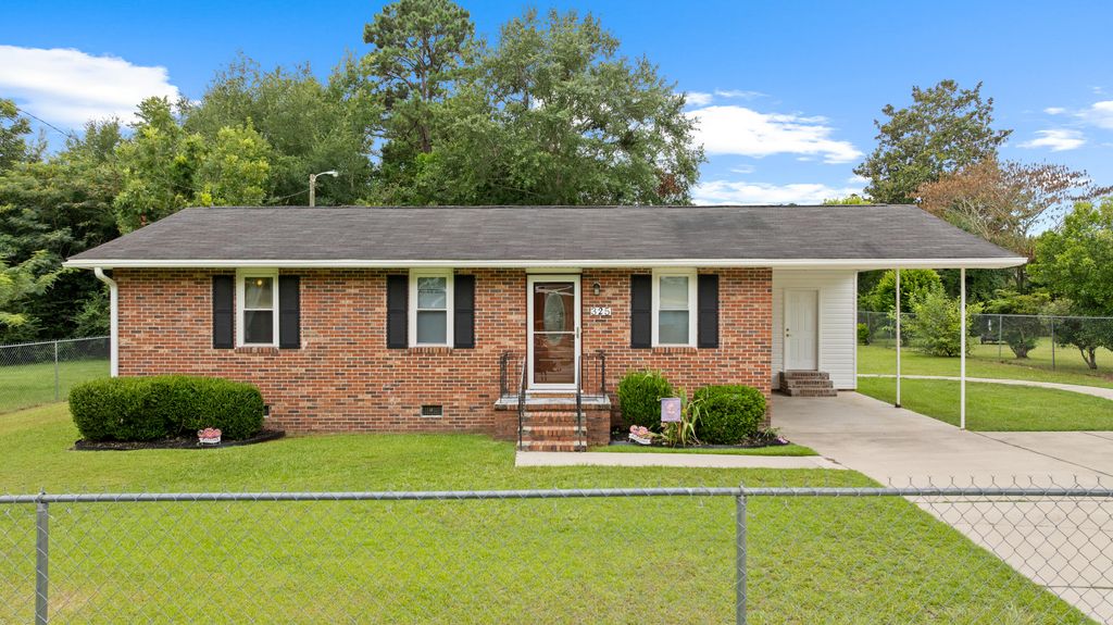 325 Eastwood Circle, Orangeburg, SC 29118