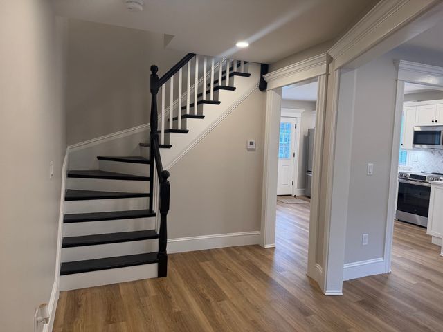 17 Seaview St 17, Plymouth, MA 02360