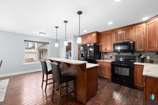 7505 S Peregrine Pl Place, Sioux Falls, SD 57108