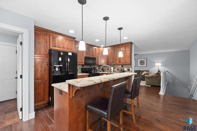 7505 S Peregrine Pl Place, Sioux Falls, SD 57108