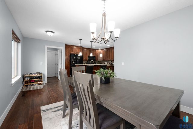 7505 S Peregrine Pl Place, Sioux Falls, SD 57108