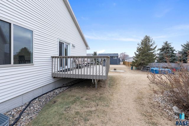 7505 S Peregrine Pl Place, Sioux Falls, SD 57108