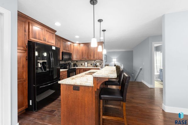 7505 S Peregrine Pl Place, Sioux Falls, SD 57108