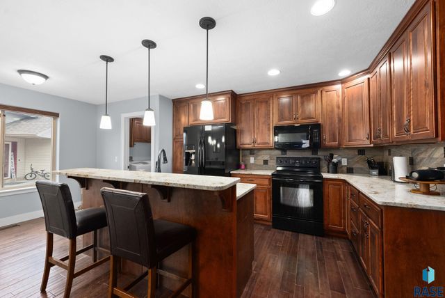 7505 S Peregrine Pl Place, Sioux Falls, SD 57108