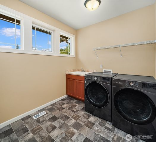 12921 195th Avenue Ct E, Bonney Lake, WA 98391
