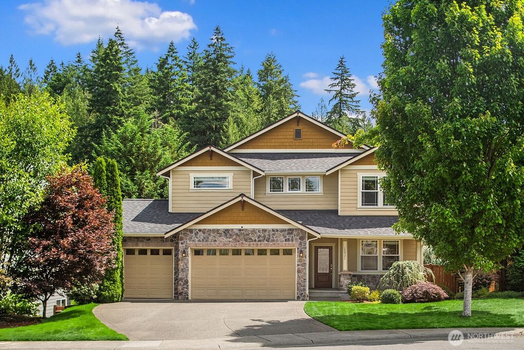 12921 195th Avenue Ct E, Bonney Lake, WA 98391