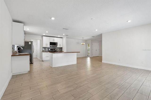 4710 SOUTHBREEZE DRIVE, Tampa, FL 33624