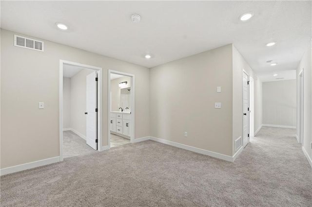 18257 W 166th Street, Olathe, KS 66062