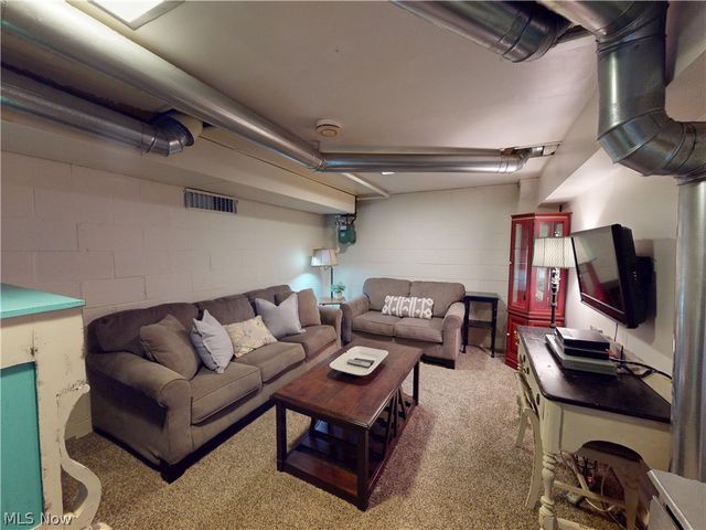 1405 35th Street NW, Canton, OH 44709