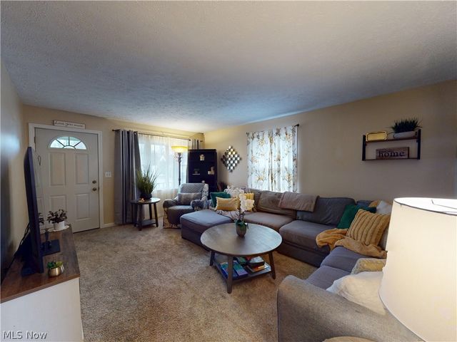 1405 35th Street NW, Canton, OH 44709