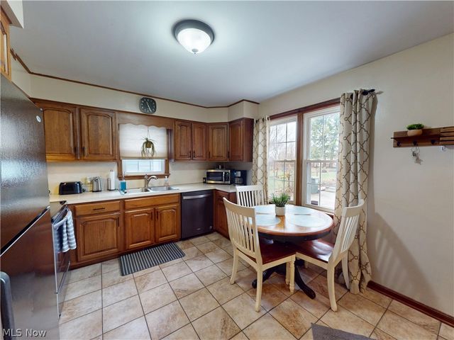 1405 35th Street NW, Canton, OH 44709