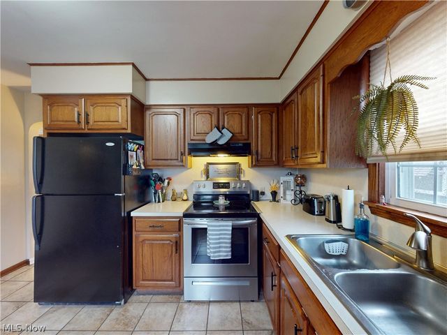 1405 35th Street NW, Canton, OH 44709