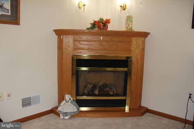 668 SNYDER HILL RD, Lititz, PA 17543