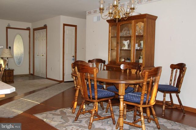 668 SNYDER HILL RD, Lititz, PA 17543