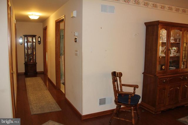 668 SNYDER HILL RD, Lititz, PA 17543