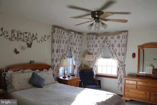 668 SNYDER HILL RD, Lititz, PA 17543