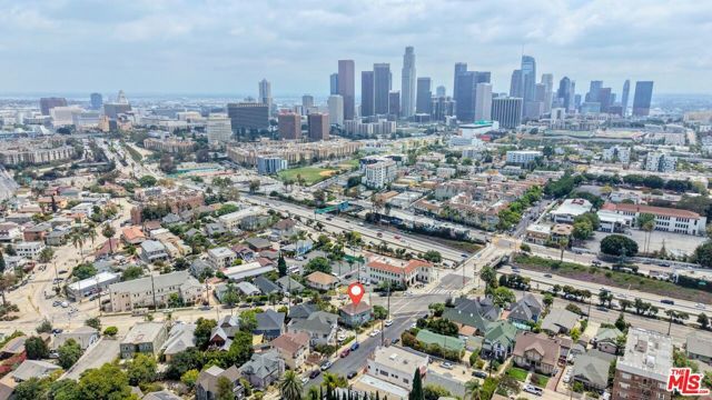 600 E Edgeware Road, Los Angeles, CA 90026