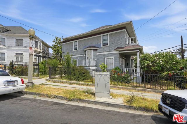 600 E Edgeware Road, Los Angeles, CA 90026