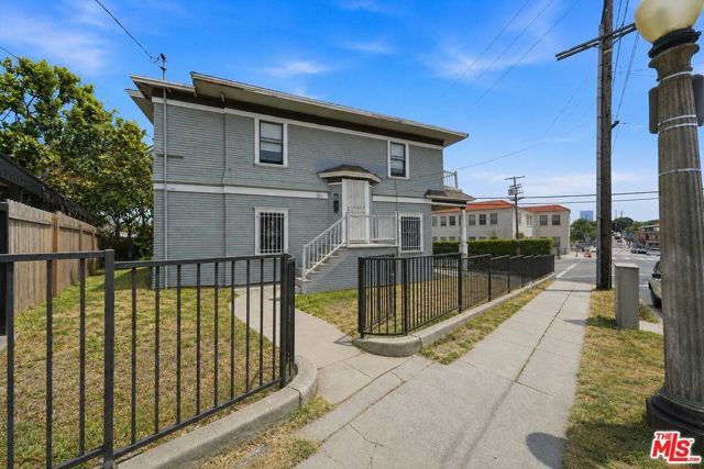 600 E Edgeware Road, Los Angeles, CA 90026