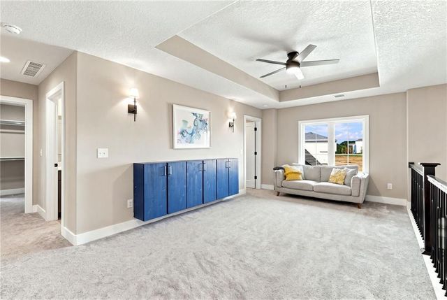 13559 Terrace Park Drive, Parkville, MO 64152