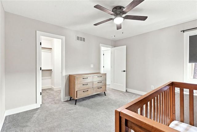 13559 Terrace Park Drive, Parkville, MO 64152
