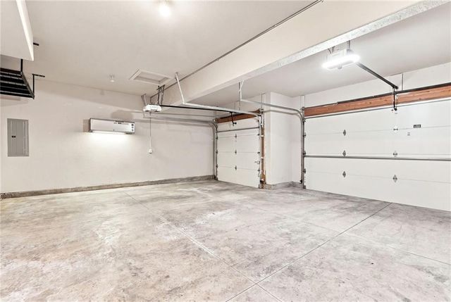 13559 Terrace Park Drive, Parkville, MO 64152